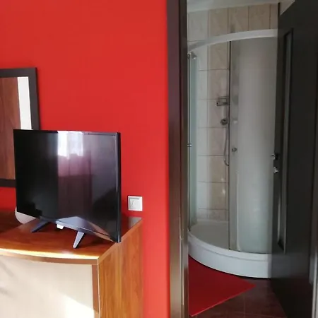 Casa De Papel Гостьовий будинок Брашов